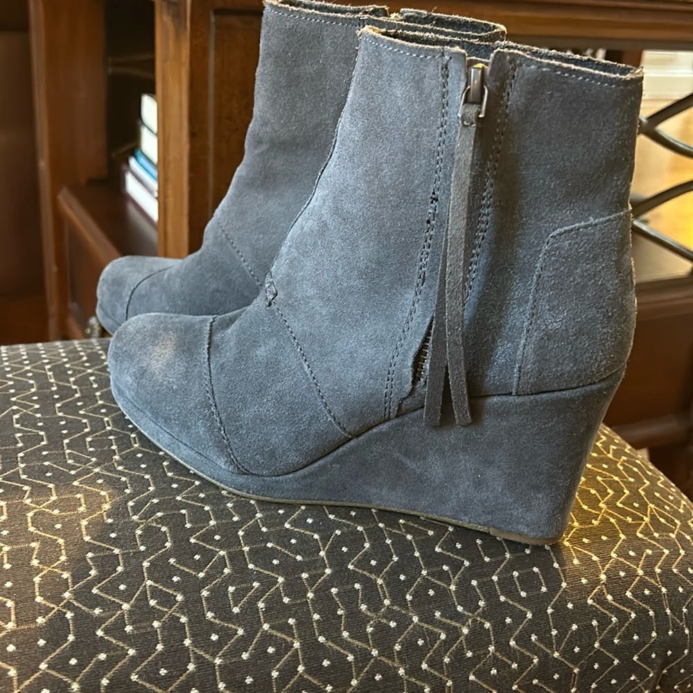 Toms gray suede wedge booties. Size 6.5. Approximately 3” heel